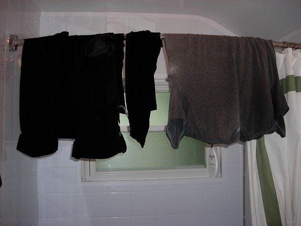 Mencegah rumah lembap di musim hujan