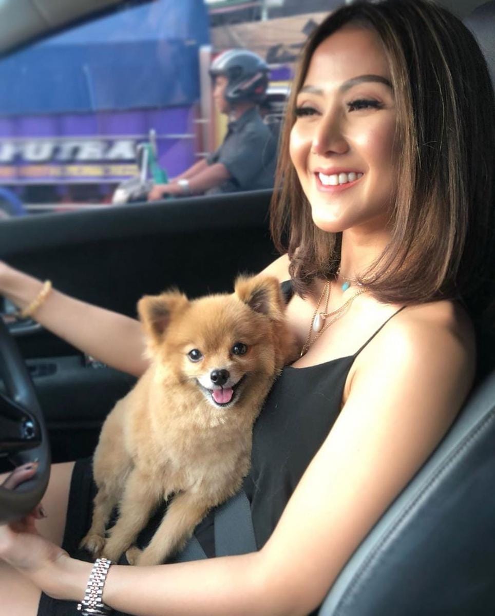 instagram.com/crystaloceanie_official