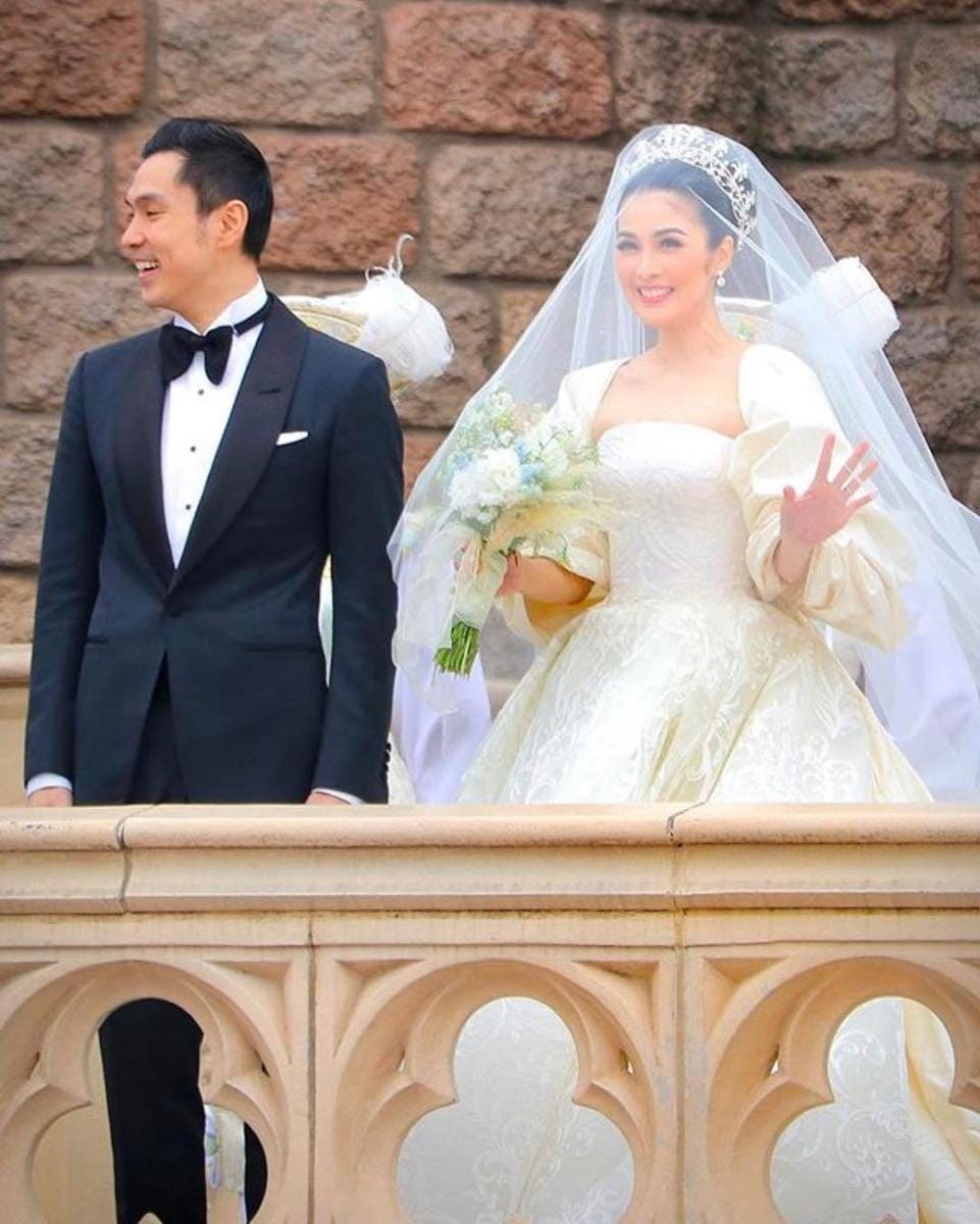 instagram.com/adiadrianofficial