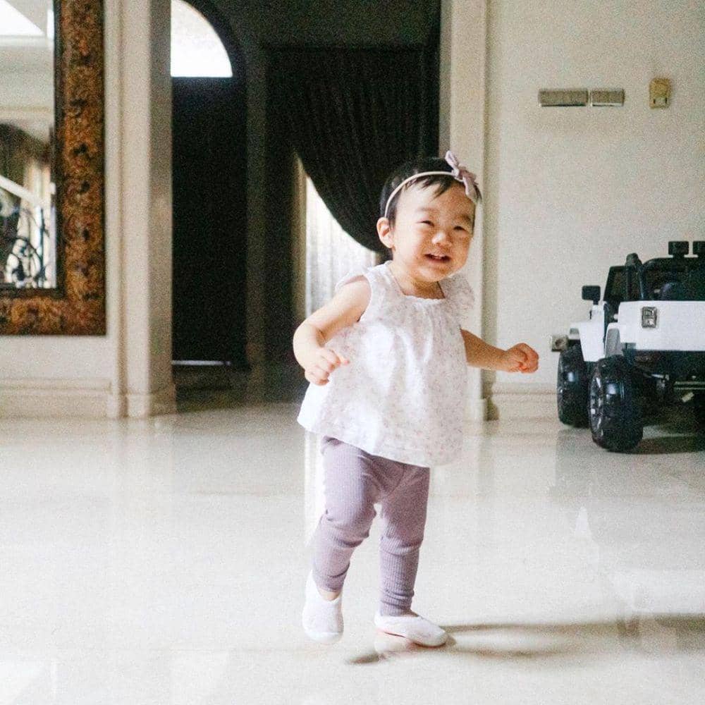 Instagram.com/vanialarissa