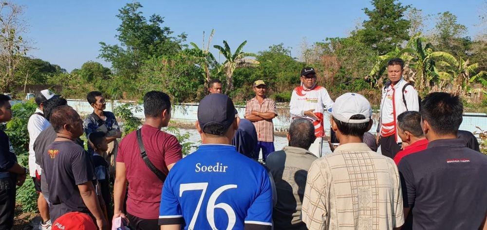 Gubernur Sulsel Nurdin Abdullah berbicara di depan pedagang di GOR Sudiang, Minggu (3/11/2019)/Humas Pemprov Sulsel