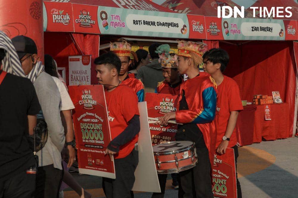 Marching band pertanda happy hour. IDN Times/Prila Arofani