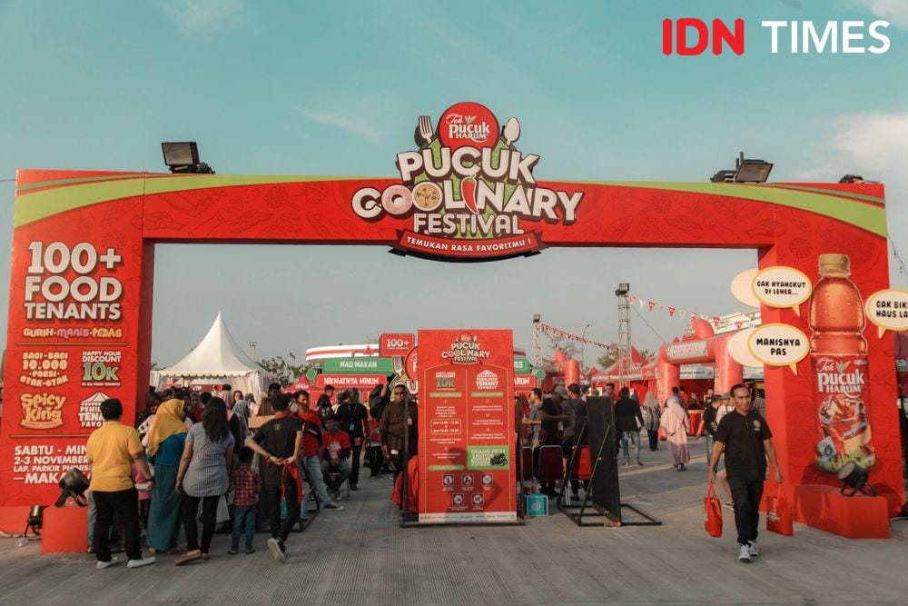 Antrian di gate Pucuk COolinary Festival. IDN Times/Prila Arofani