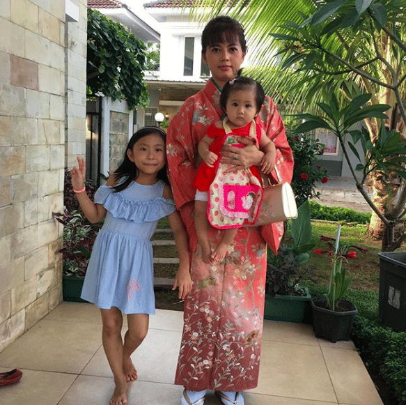 instagram.com/dewi_lastmi