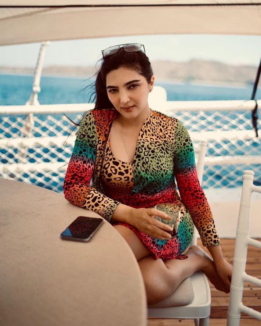 instagram.com/ashanty_ash