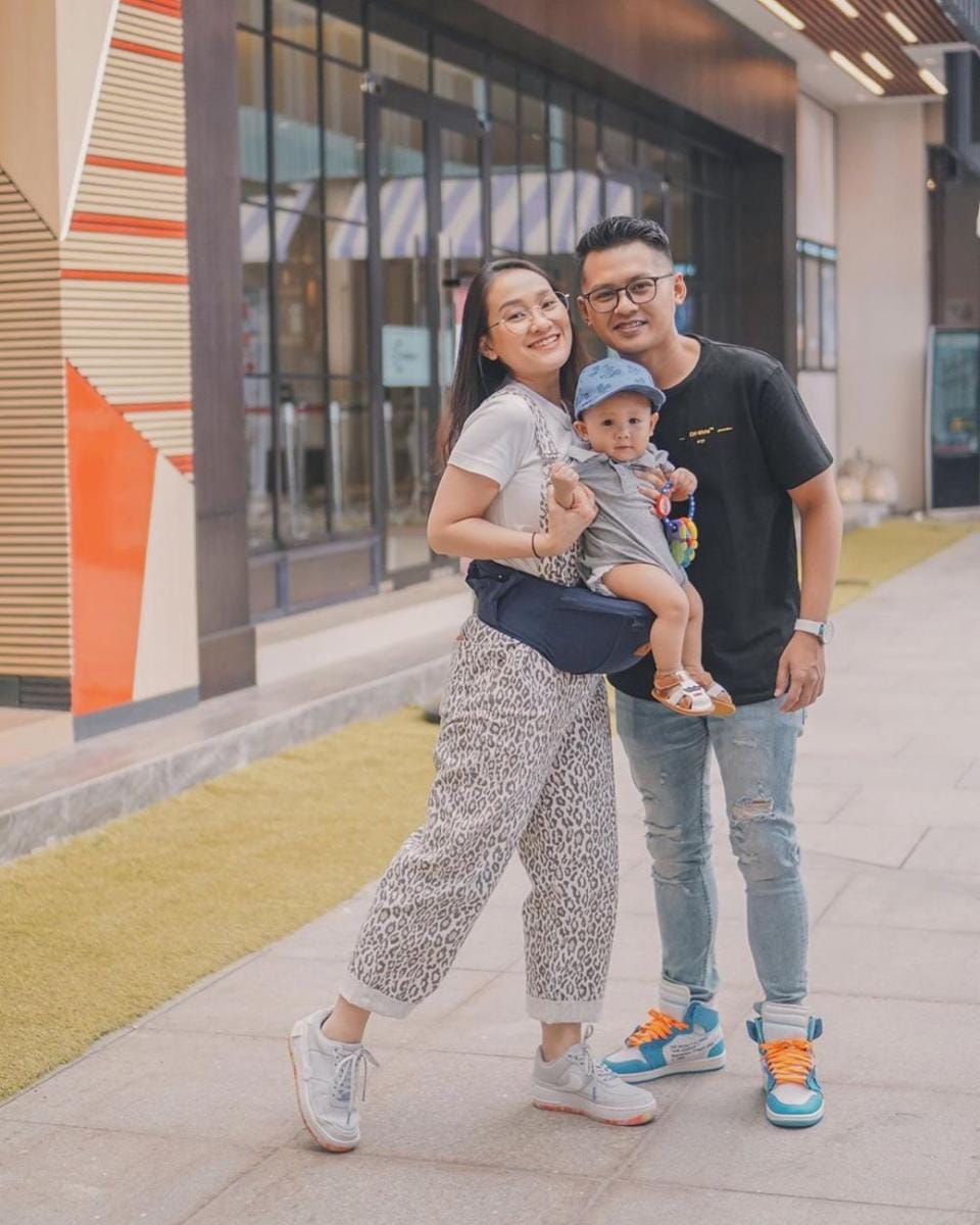 Instagram.com/fellyyoung21