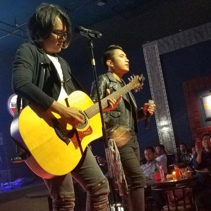 Instagram/vikysianipar