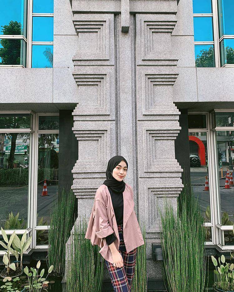 instagram.com/diniyaan