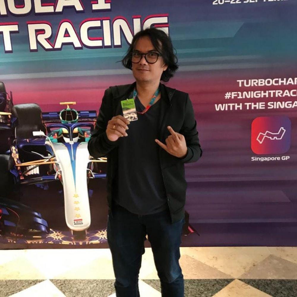 Instagram/vikysianipar