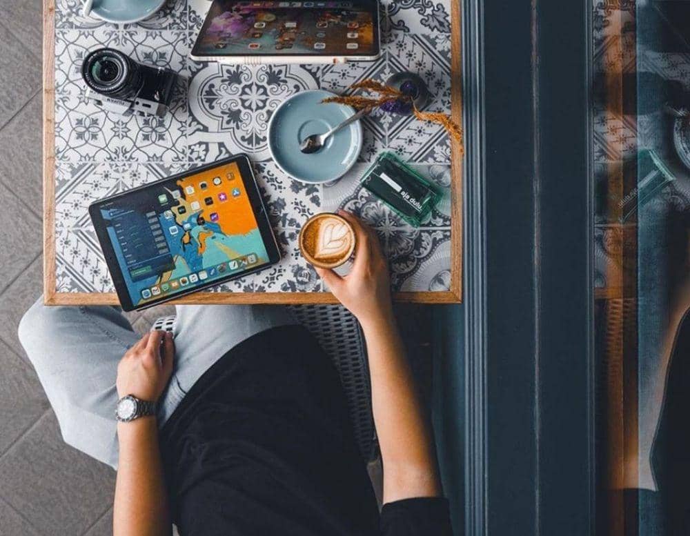 instagram.com/workhardanywhere