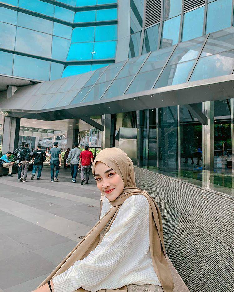 instagram.com/diniyaan