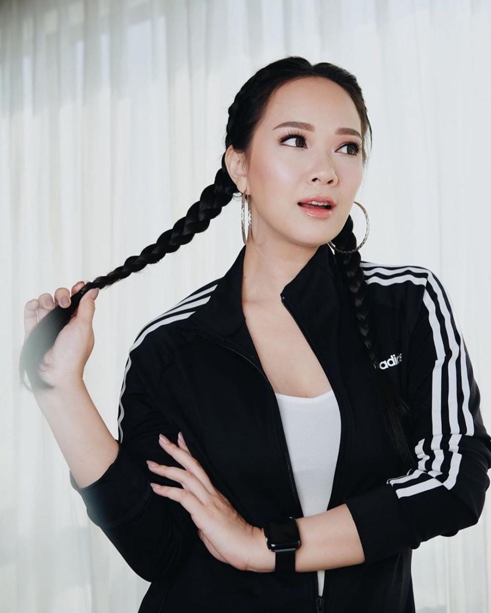 instagram.com/yuanitachrist