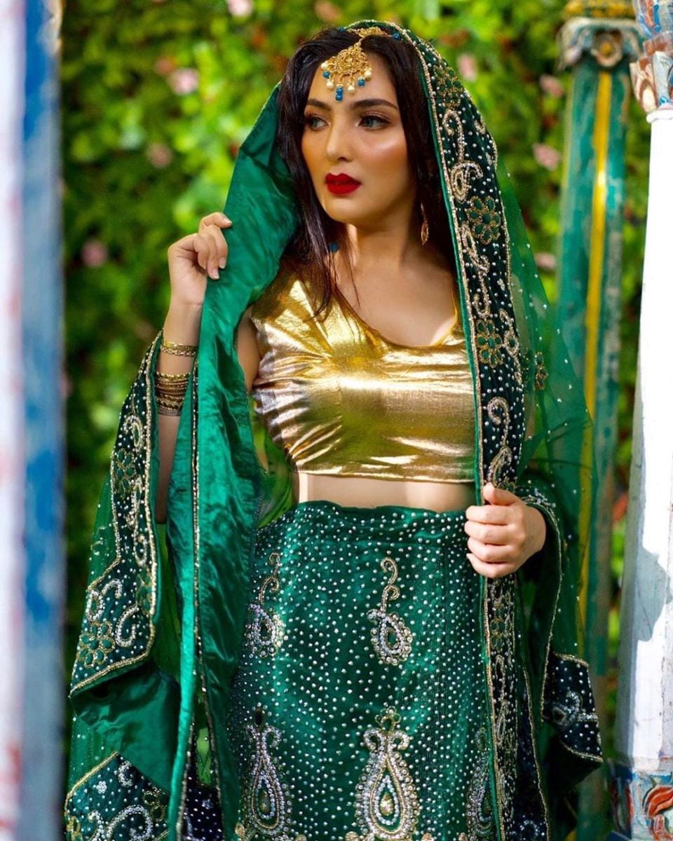 instagram.com/ashanty_ash