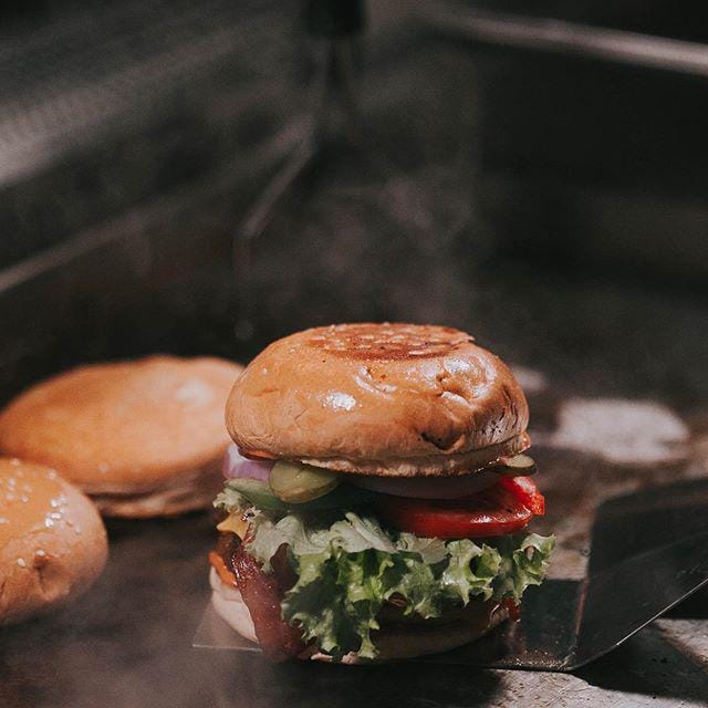 instagram.com/happenwell.burger