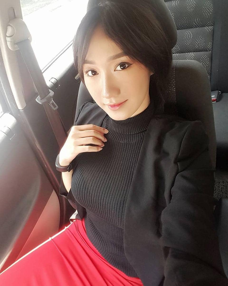 instagram.com/lolazieta