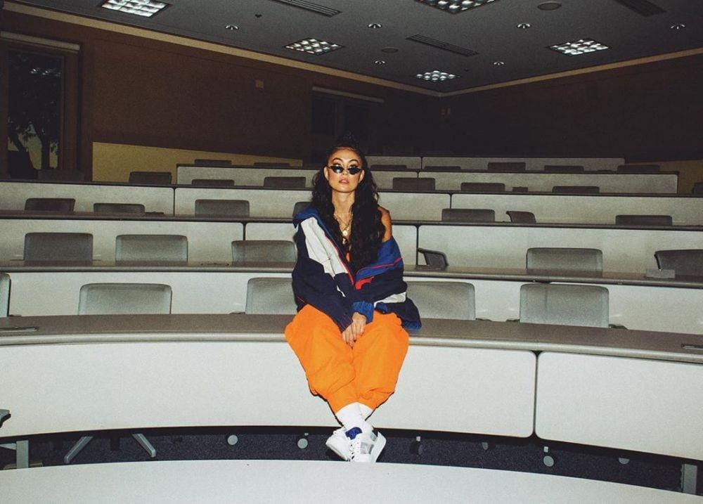 instagram.com/agnezmo/