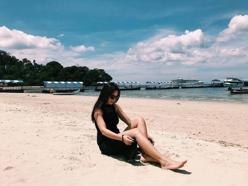 instagram.com/pevpearce