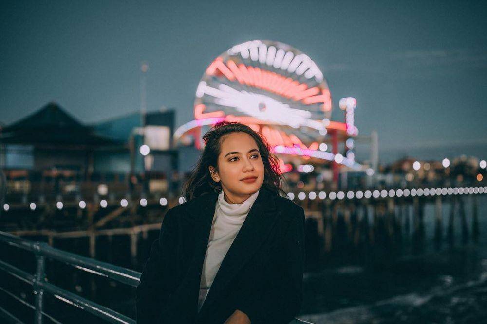 instagram.com/pevpearce