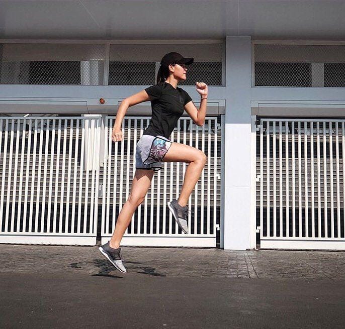 instagram.com/Rebecca Tamara G.