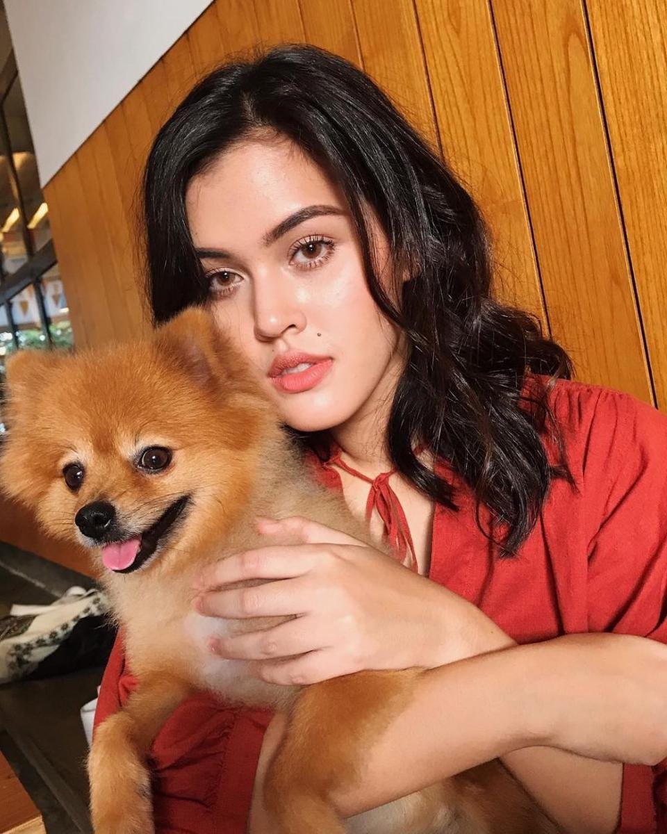 instagram.com/Rebecca Tamara G.