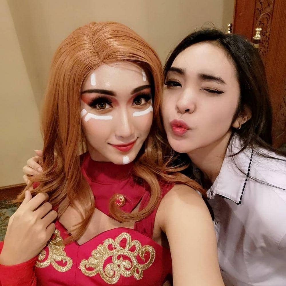 instagram.com/lolazieta