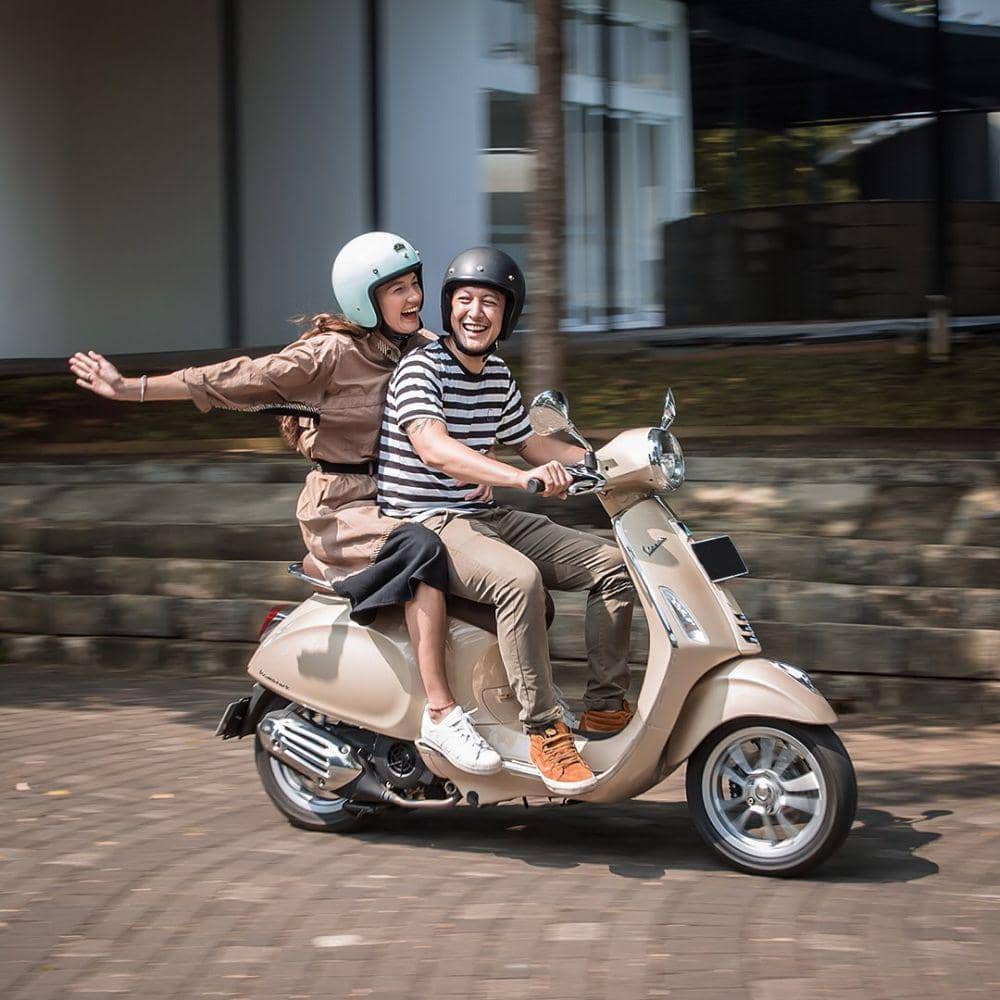 instagram.com/nadine chandrawinata