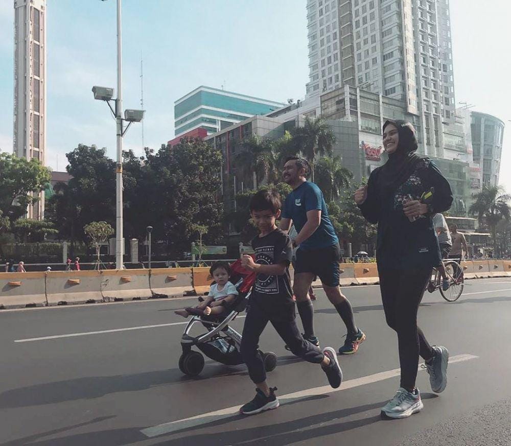 instagram.com/zeezeeshahab