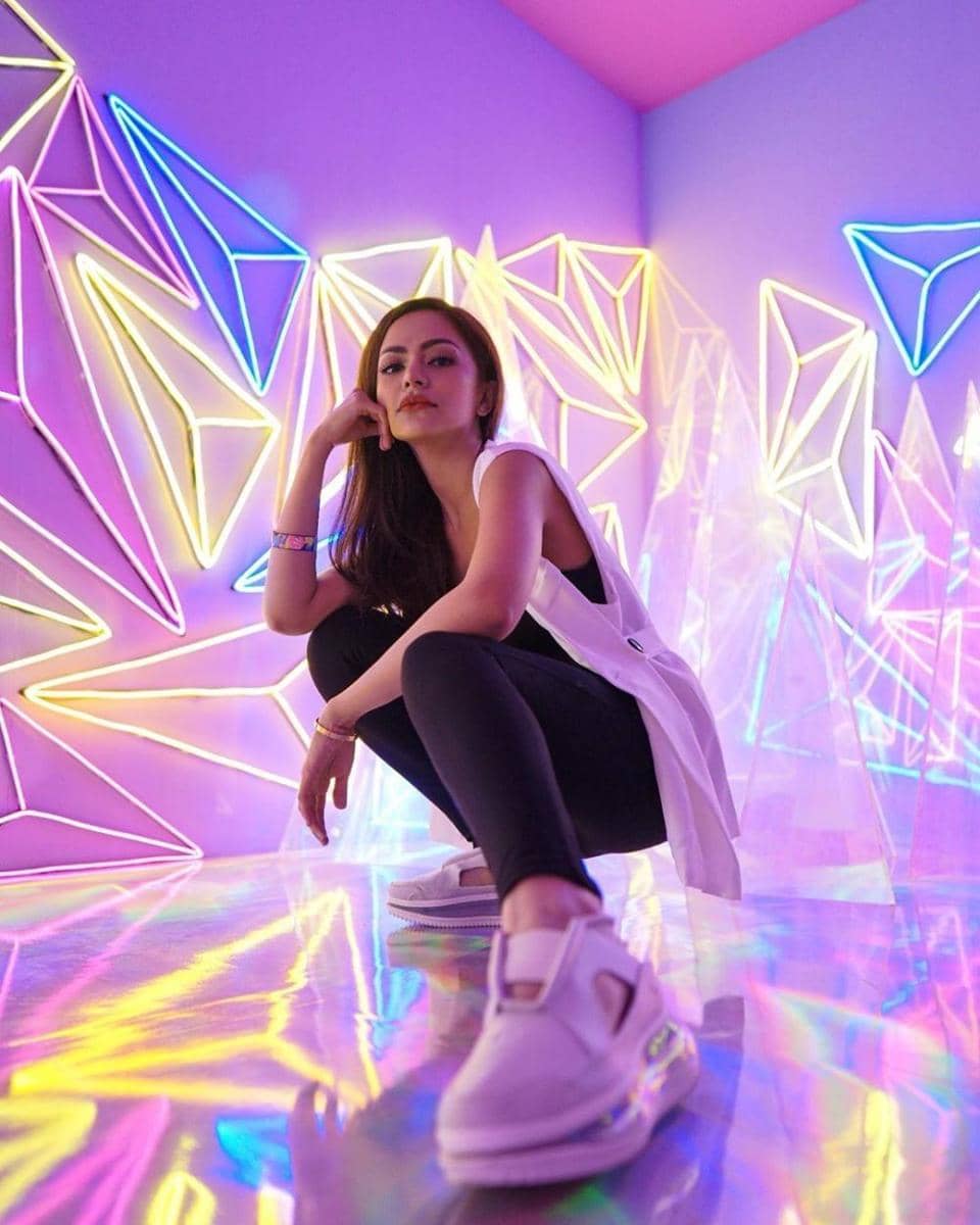 instagram.com/dj_yasmin