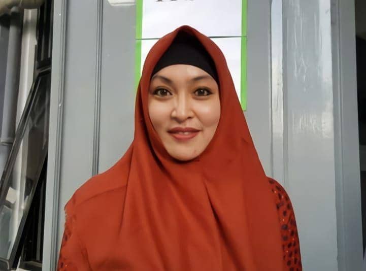 instagram.com/angelinasondakhofficial