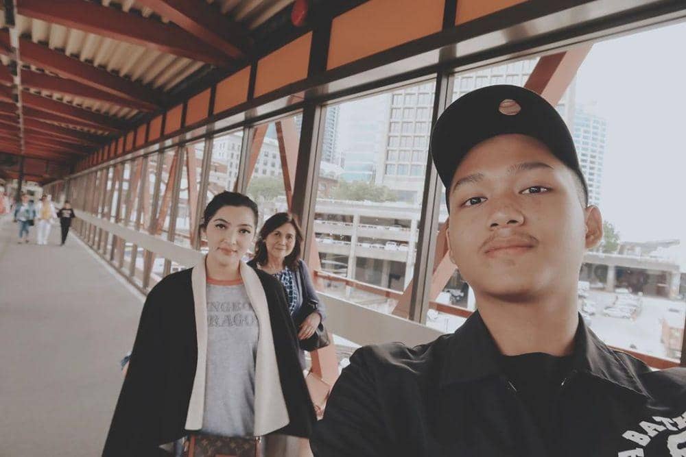 instagram.com/ashanti_ash/