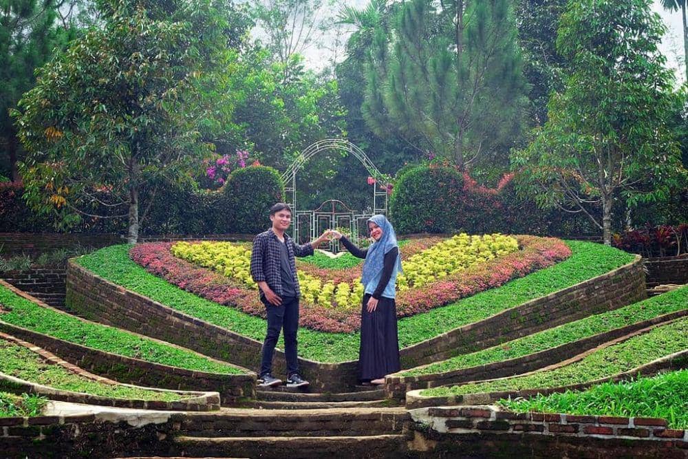 instagram.com/off_marketing_thelehugarden