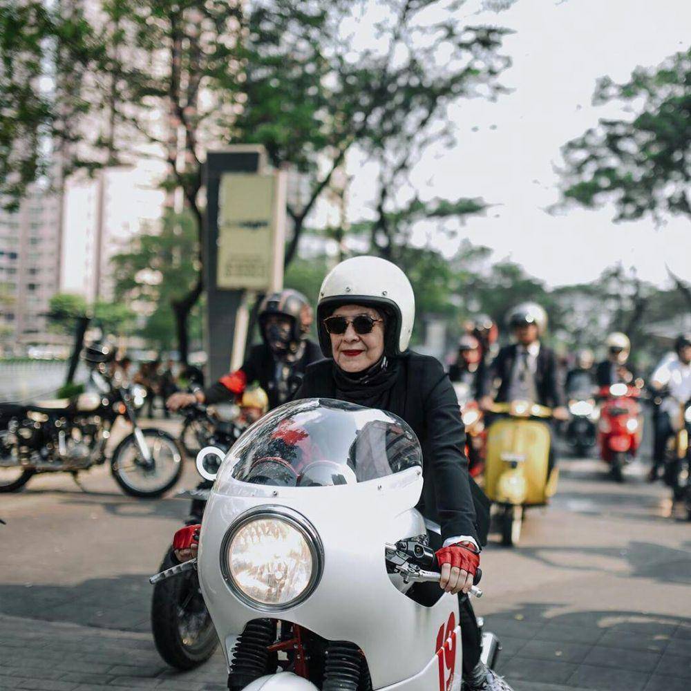 instagram.com/dianayulestari