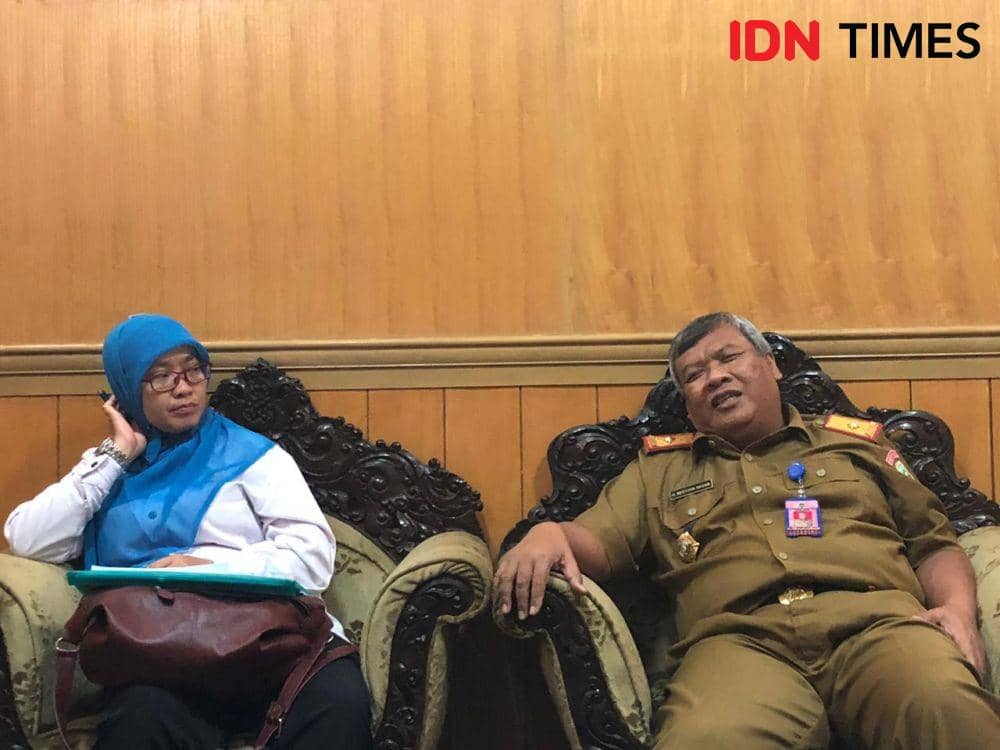 Penerima bantuan pemerintah akan didata melalui NIK (IDN Times/Rangga Erfizal)