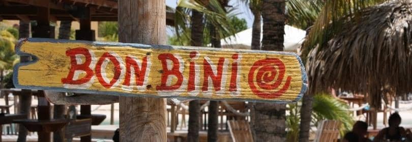 curacao-travelguide.com