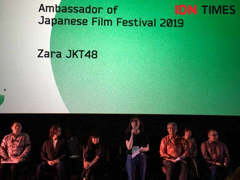 Zara JKT48 selaku perwakilan brand ambassador dalam press conference di CGV Grand Indonesia.5 November 2019.IDN Times/ Nur Malika