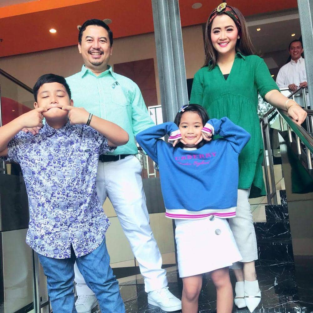 Instagram.com/vegadarwanti123