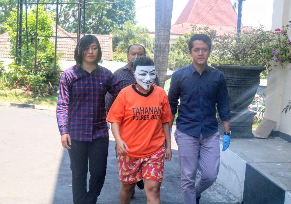 Tersangka mucikari R merupakan penyedia jasa teman kencan. Empat wanita yang jadi korban merupakan teman R. IDN Times/ Alfi Ramadana