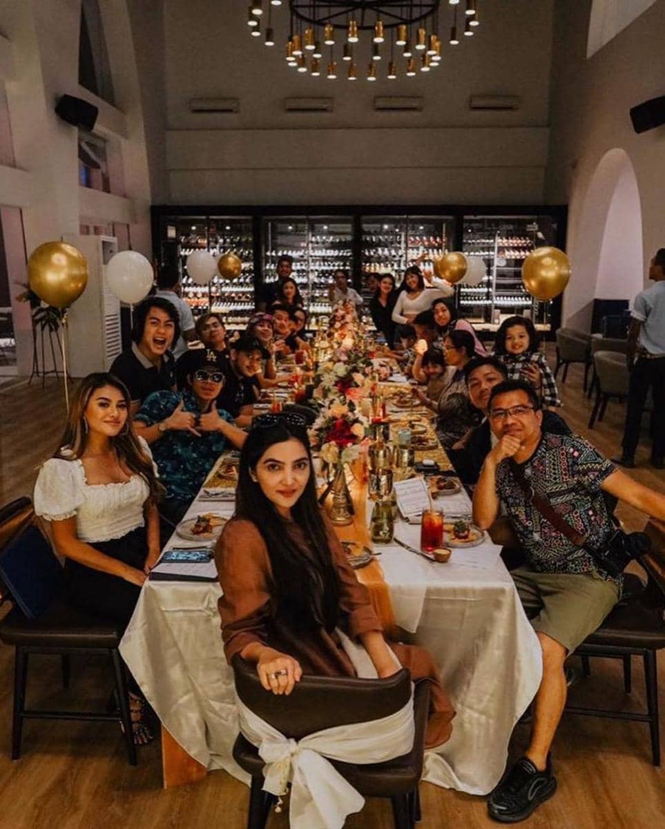 instagram.com/ashanty_ash