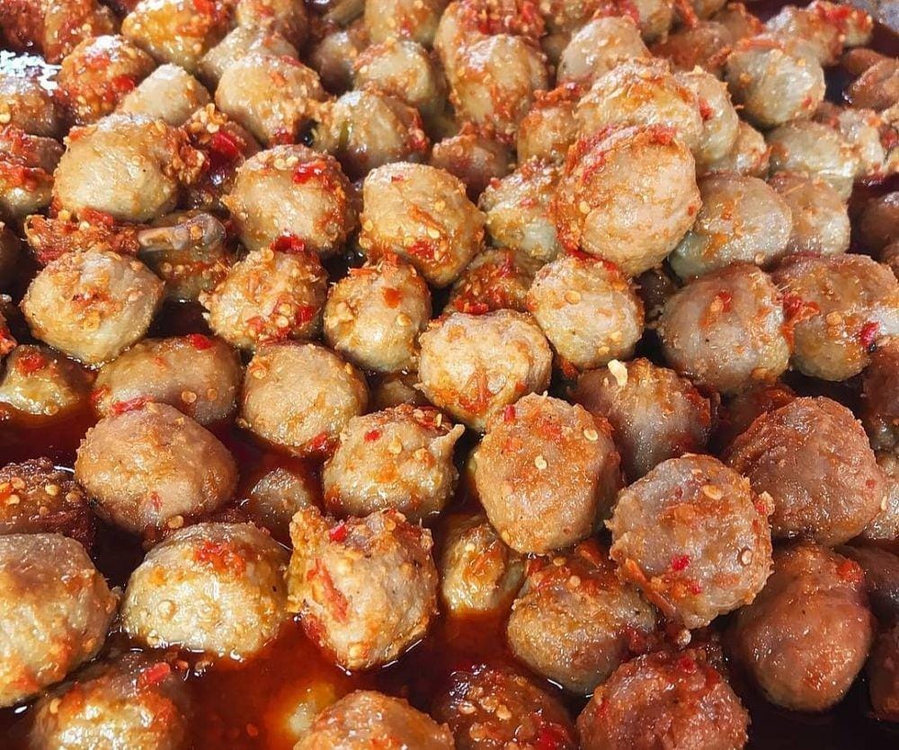 instagram.com/pentol_pedasss_