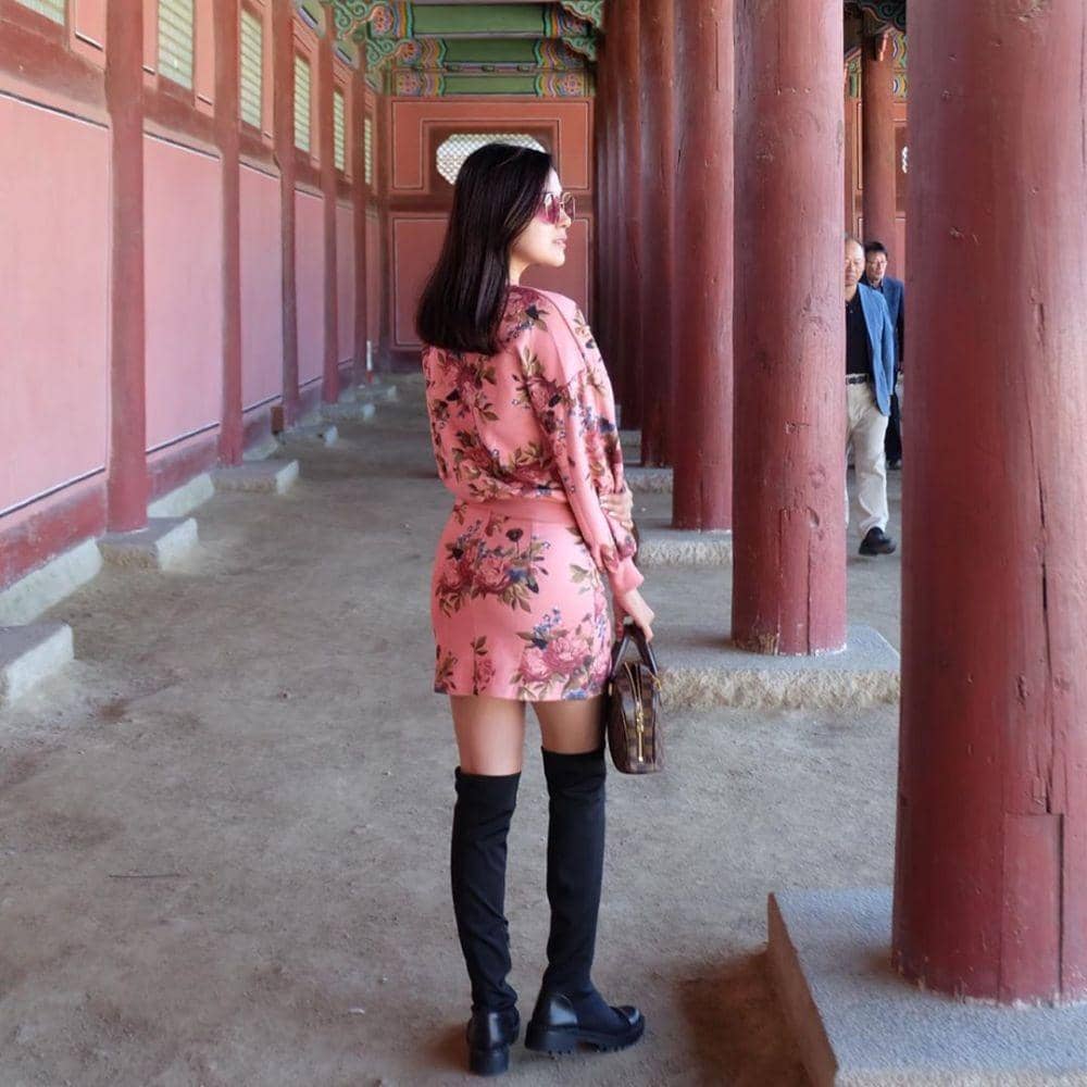 Instagram/vicymelanie