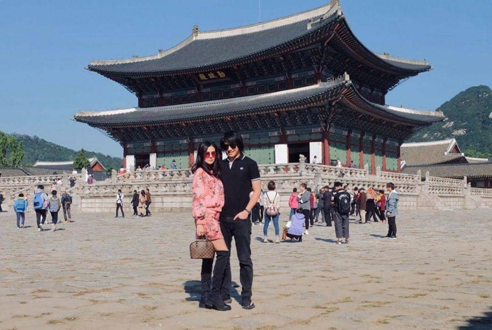 Instagram/vicymelanie