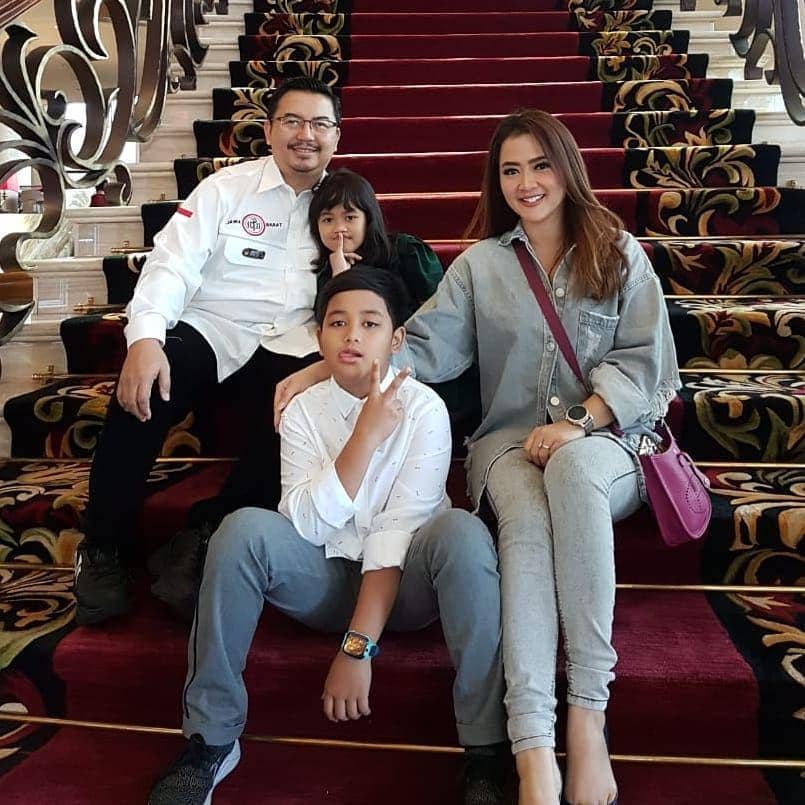 Instagram.com/vegadarwanti123