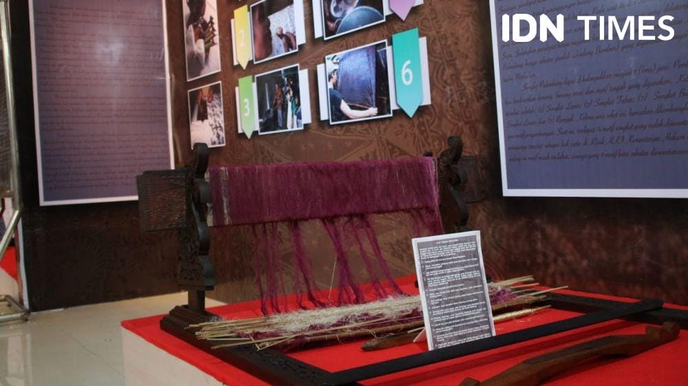 Jenis Songket yang ada di Museum Balaputra Dewa Palembang (IDN Times/Feny Maulia Agustin)