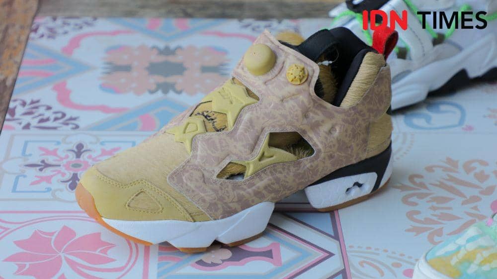 Sneaker Asics yang bekerjasama dengan Mark Ong (6/11). IDN TImes/Naufal Al Rahman