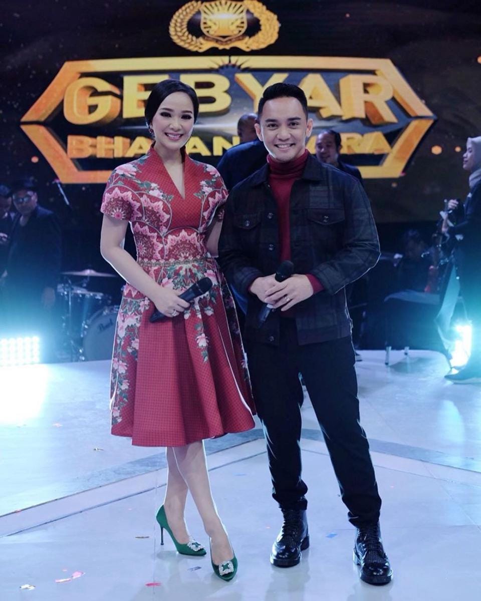 instagram.com/yuanitachrist