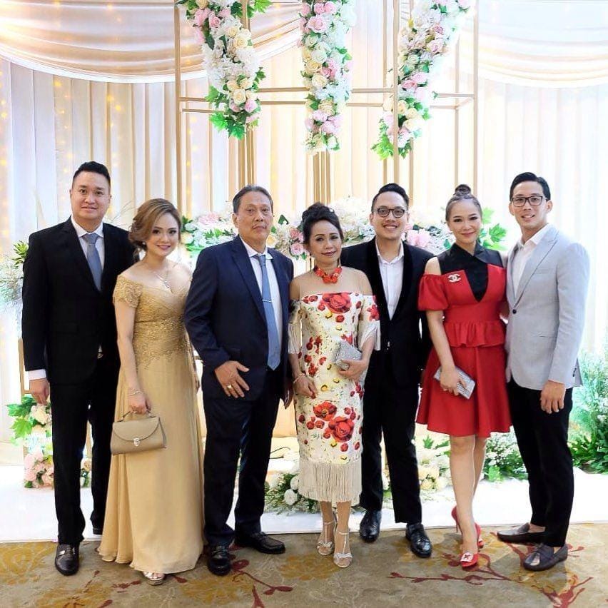 instagram.com/yuanitachrist