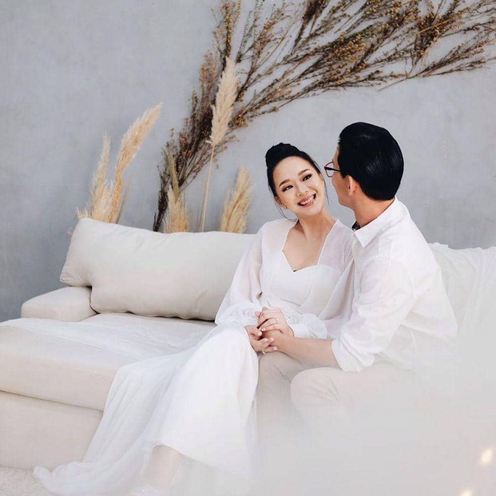 Yuanita Christiani dan suami