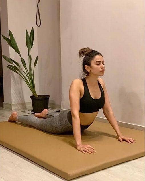 instagram.com/rakulpreet