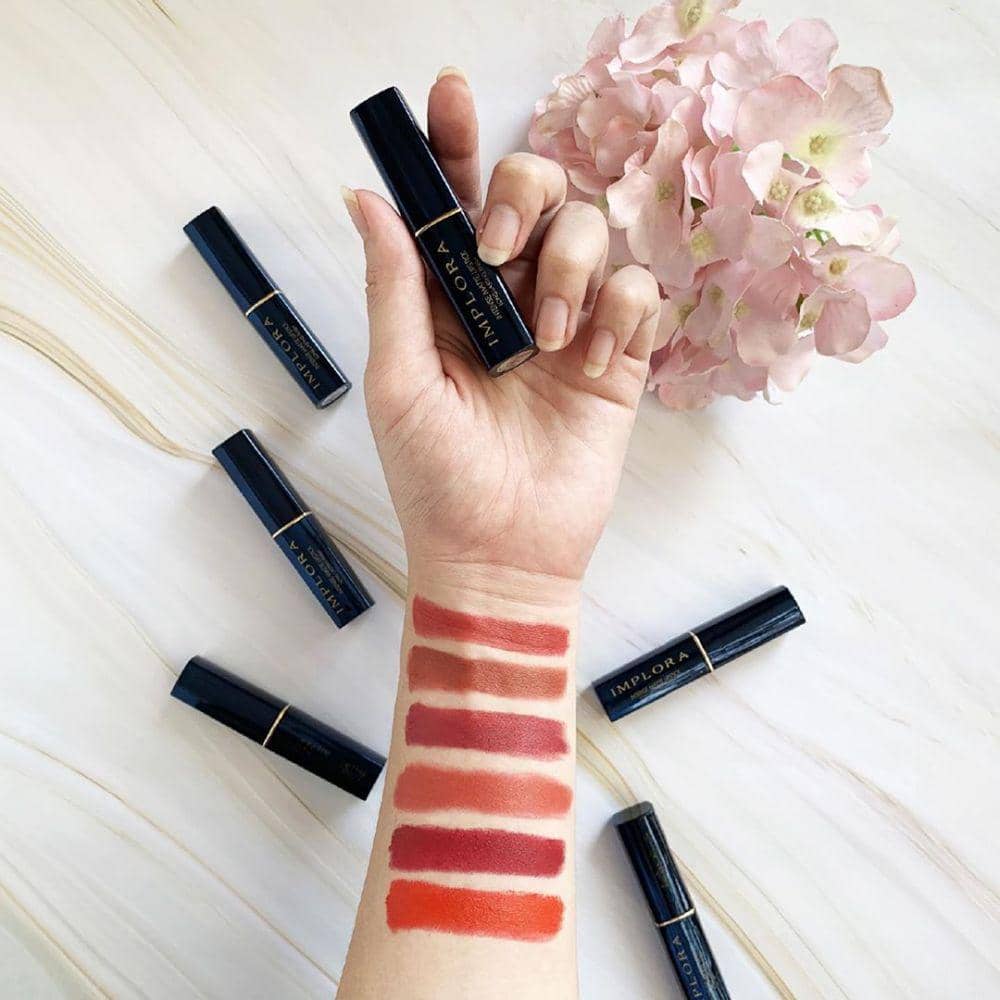 instagram.com/imploracosmetics