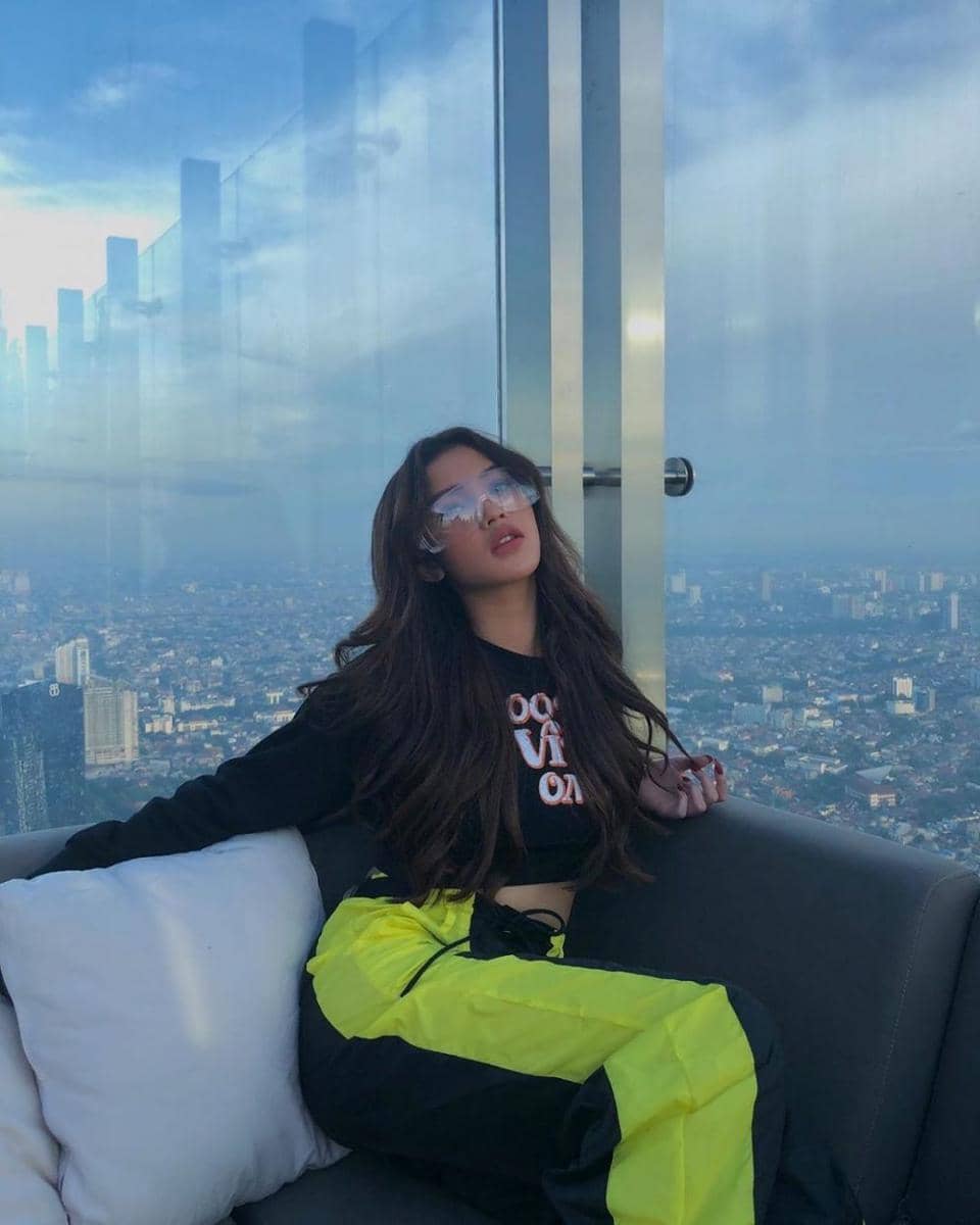 Instagram.com/larasyerinita